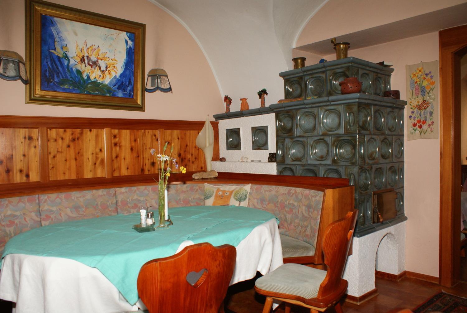 Fruehstueckspension "Schlosswirt" Ossiach Esterno foto