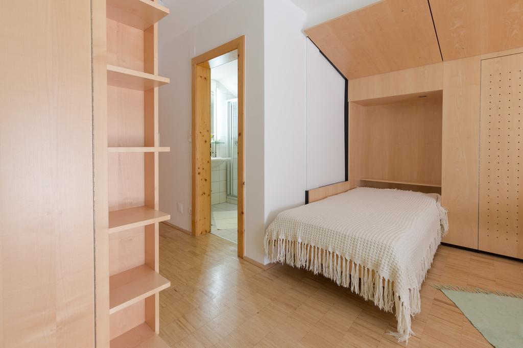 Fruehstueckspension "Schlosswirt" Ossiach Esterno foto