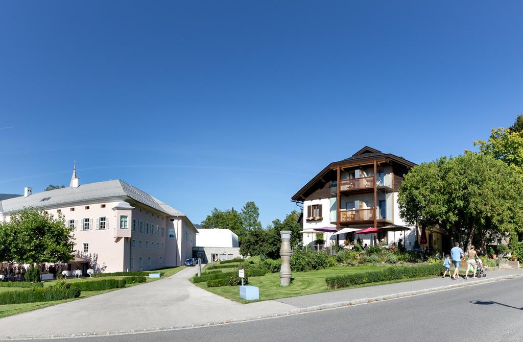 Fruehstueckspension "Schlosswirt" Ossiach Esterno foto